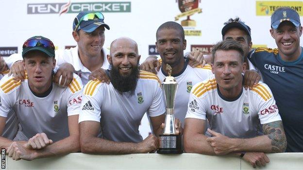 South Africa captain Hashim Amla (bottom centre), Morne Morkel (left), Dale Steyn (bottom right) and AB de Villiers (top right) celebrate beating Sri Lanka