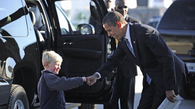 Obama fist bump