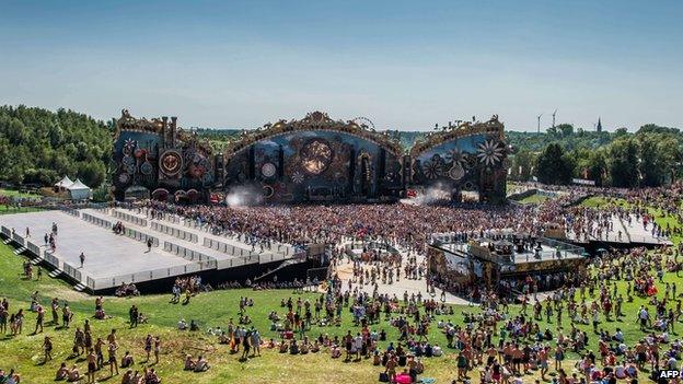 Long view of Tomorrowland festival, 18 Jul 14