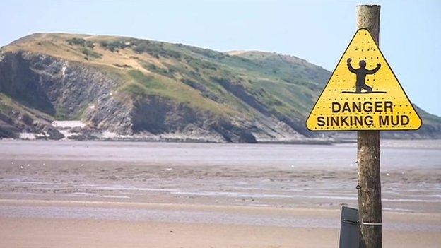 Mud warning sign at Weston-super-Mare.