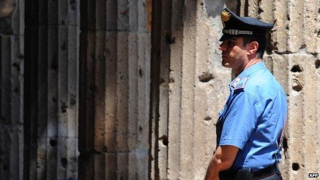 Carabinieri officer (file picture)