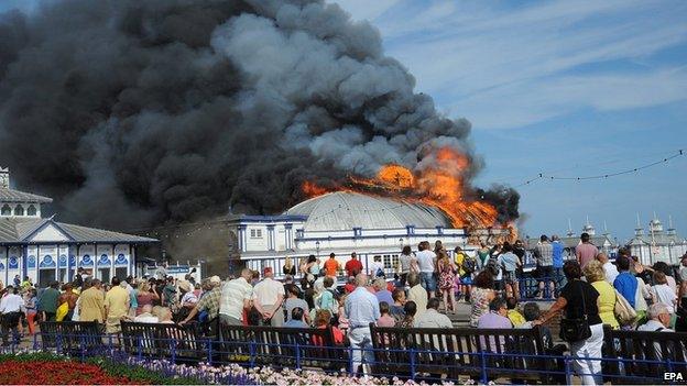 Fire on Eastbourne Pier