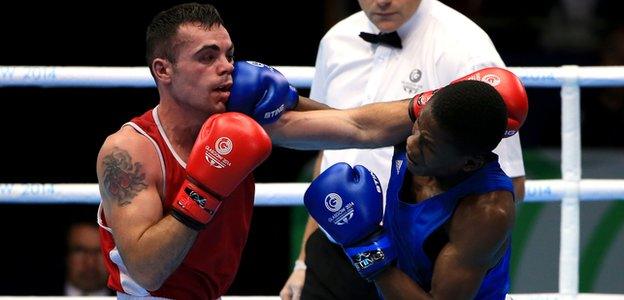 Sean Duffy battles with Namibian Junias Jonas in their light-welterweight semi-final