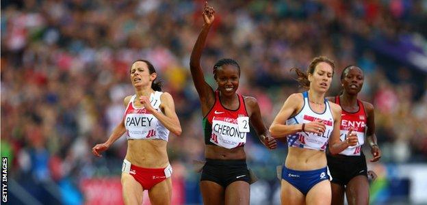 Jo Pavey and Mercy Cherono