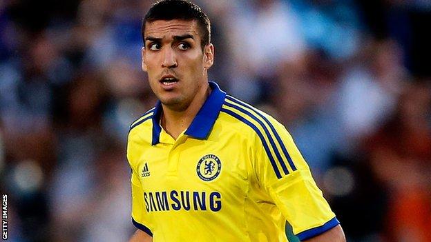 Chelsea midfielder Oriol Romeu