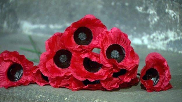 Poppies outside Glasgow Cathedral