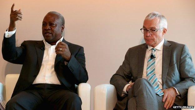 President of Ghana, H.E. John Dramani Mahama (L) and Jay Ireland, President and CEO of GE Africa, participate in a discussion about expanding access to power sources across Africa, at the Newseum, 4 August 2014