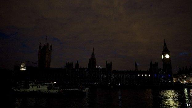 Houses of Parliament in darkness