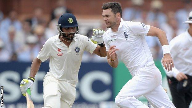 Ravindra Jadeja (left) and James Anderson