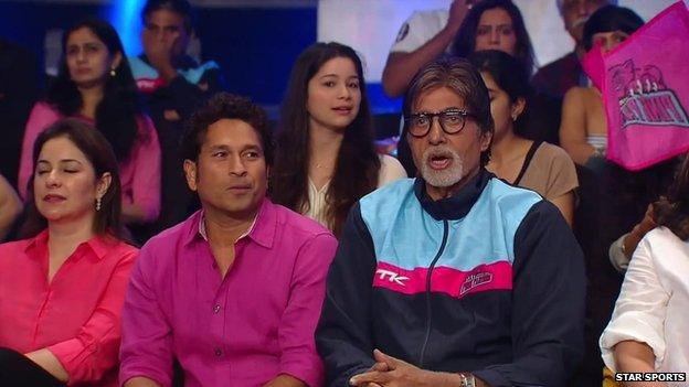 Former Indian cricketer Sachin Tendulkar and Bollywood actor Amitabh Bachchan watching a Pro Kabaddi League match