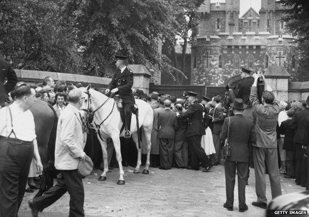 Crowds outside Holloway Prison for the execution of Ruth Ellis, the last woman to receive the death penalty in Britain, 1955