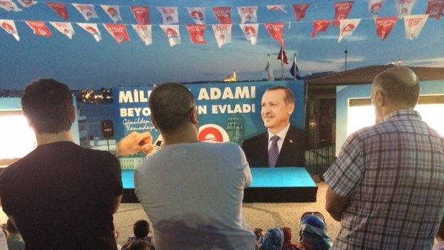 Erdogan supporters at a rally in Kasimpasa., Istanbul, on 6 August 2014