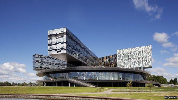 Moscow School of Management, Skolkovo