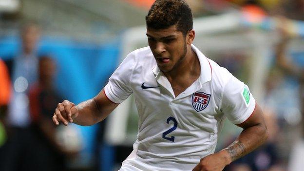 Defender DeAndre Yedlin in action