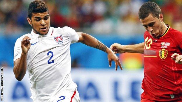 USA's DeAndre Yedlin (L) and Belgium's Eden Hazard