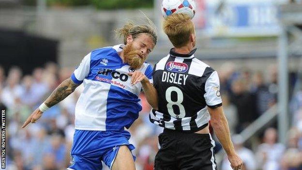 Stuart Sinclair goes up against Craig Disley