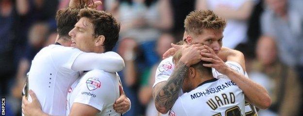 Derby players celebrate Jeff Hendrick's winner