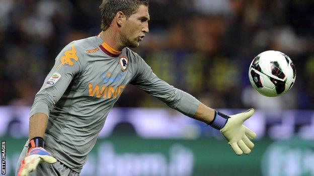 Keeper Maarten Stekelenburg in action