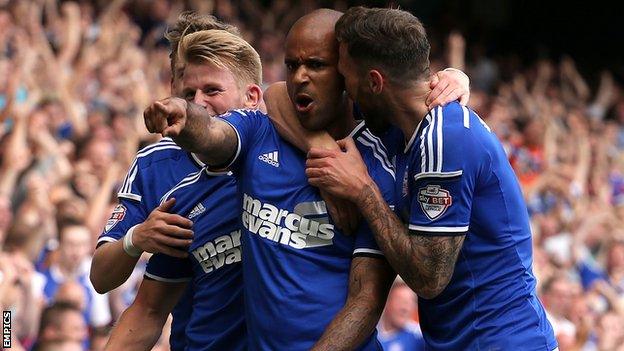 Ipswich v Fulham