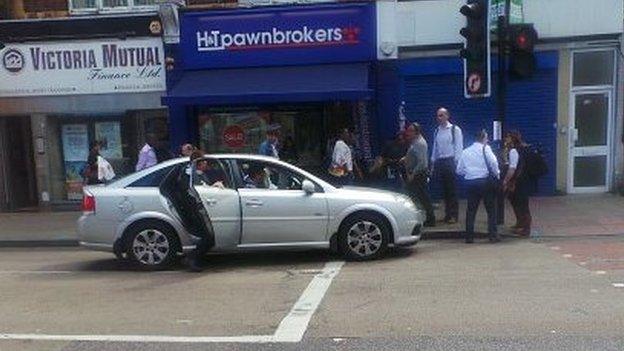 Taxi in Tottenham in which the Commissioner chased the suspects