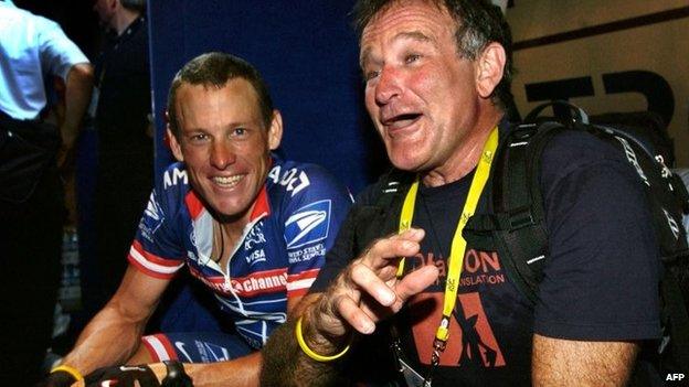 Lance Armstrong with Robin Williams in 2004