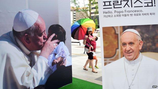 A poster for a photo exhibition of Pope Francis in Seoul