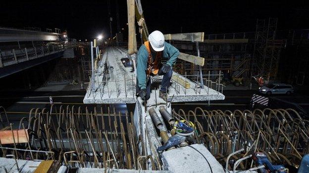 Construction worker, A5, near Darmstadt