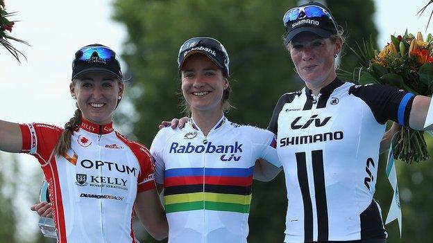 Marianne Vos, Kirsten Wild and Leah Kirchmann on the podium after La Course