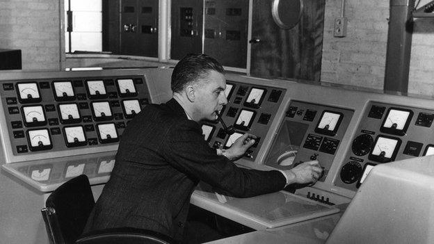 BBC transmitter centre, 1949 picture