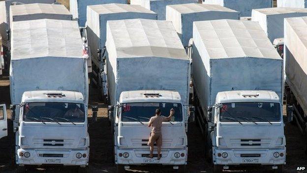 Russian aid convoy awaiting clearance, 15 Aug