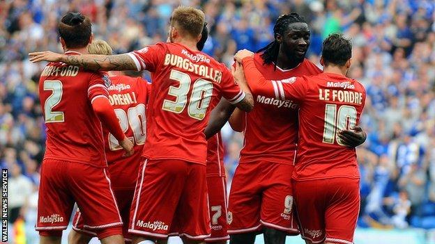 Kenwyne Jones celebrates with his Cardiff team-mates