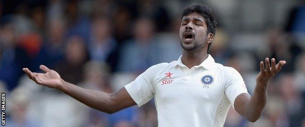 India's Varun Aaron