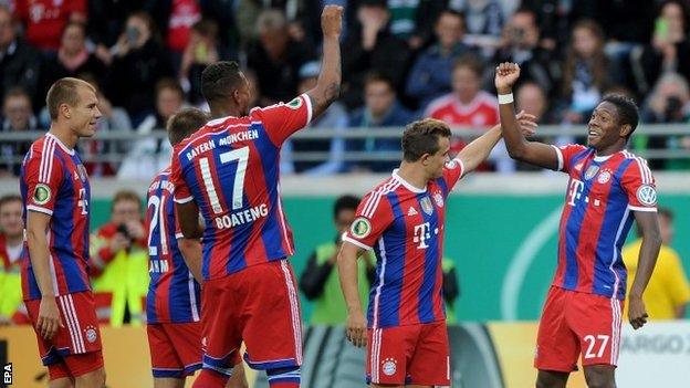 David Alaba celebrates his goal with Holger Badstuber, Philipp Lahm, Jerome Boateng and Xherdan Shaqiri