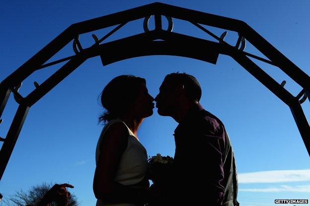 Couple kisses at Gretna Green