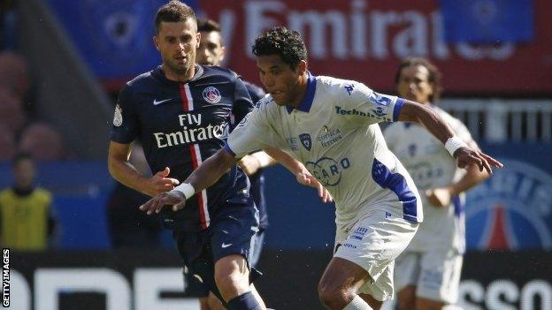 Thiago Motta and Brandao