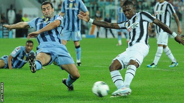 Mike Edwards in action for Notts County against Juventus