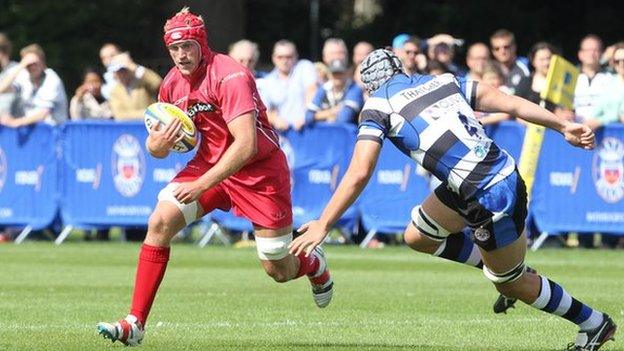 Craig Price in action for Scarlets against Bath.