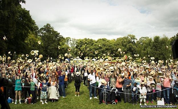 'Record breakers' toss boaters into the air at Wardown Park Museum