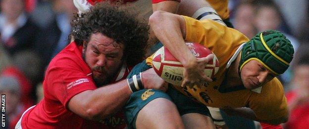 Adam Jones tackles Australia's Matt Giteau in 2006