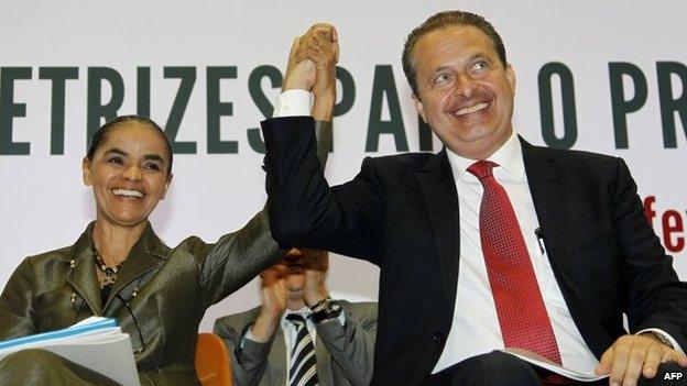 Eduardo Campos and Marina Silva gesture on 4 February, 2014