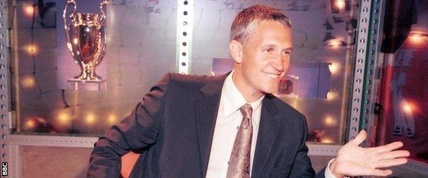 Gary Lineker on the Match of the Day set in 2000