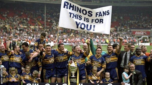 Leeds celebrate the 1999 Challenge Cup final triumph