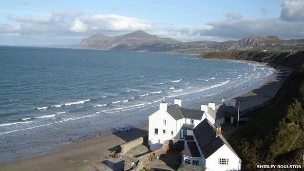 Morfa Nefyn beach