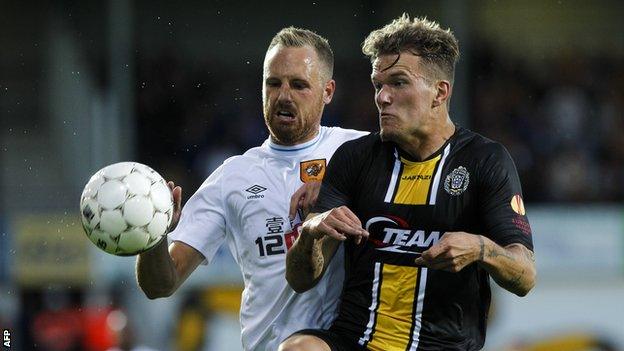 Lokeren v Hull