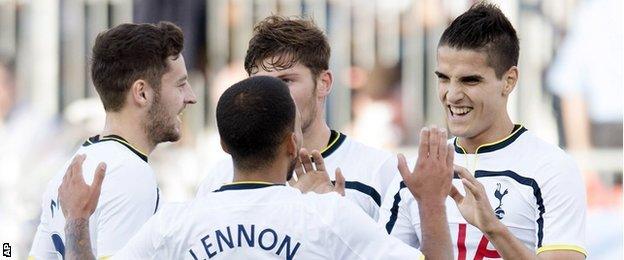 Erik Lamela (right)