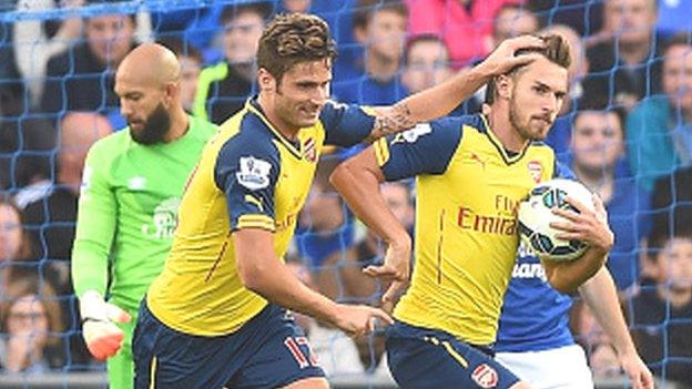 Aaron Ramsey (right) and Olivier Giroud of Arsenal celebrate the former's goal