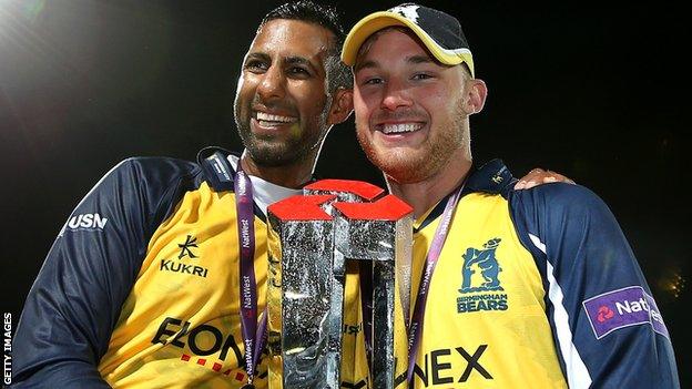 Varun Chopra and man of the match Laurie Evans