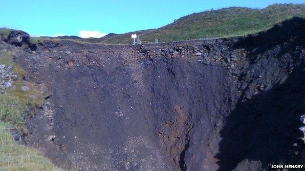 Sinkhole near Cowshill