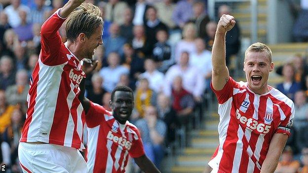 Ryan Shawcross celebrates his goal