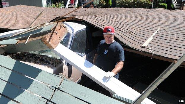 Earthquake damage in downtown Napa (24 August 2014)